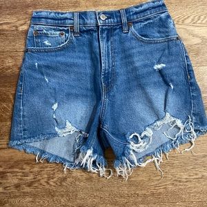 Mom, short, high-rise